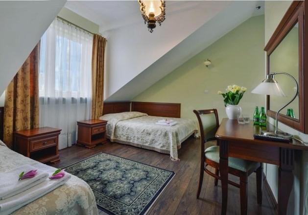 Hotel Mateo Stopnica Екстериор снимка
