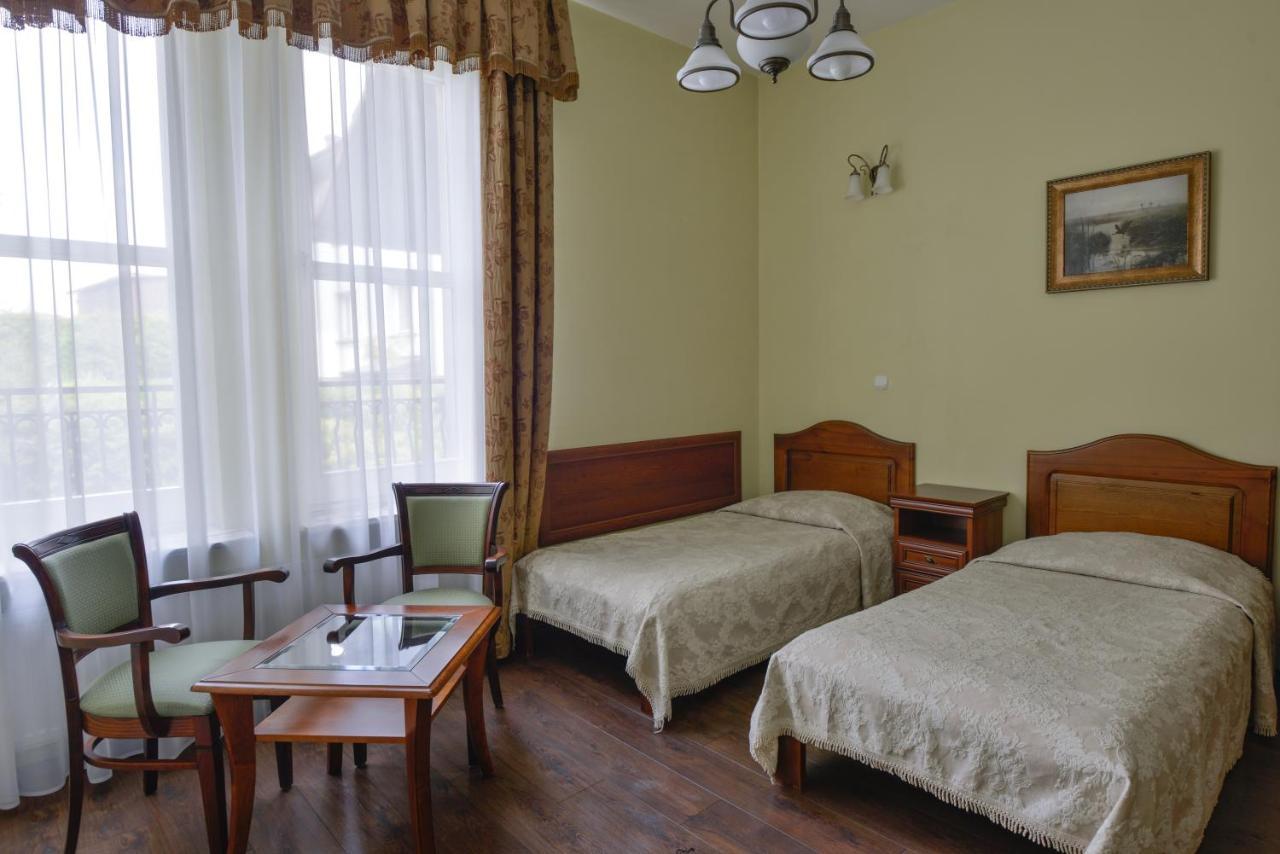 Hotel Mateo Stopnica Екстериор снимка